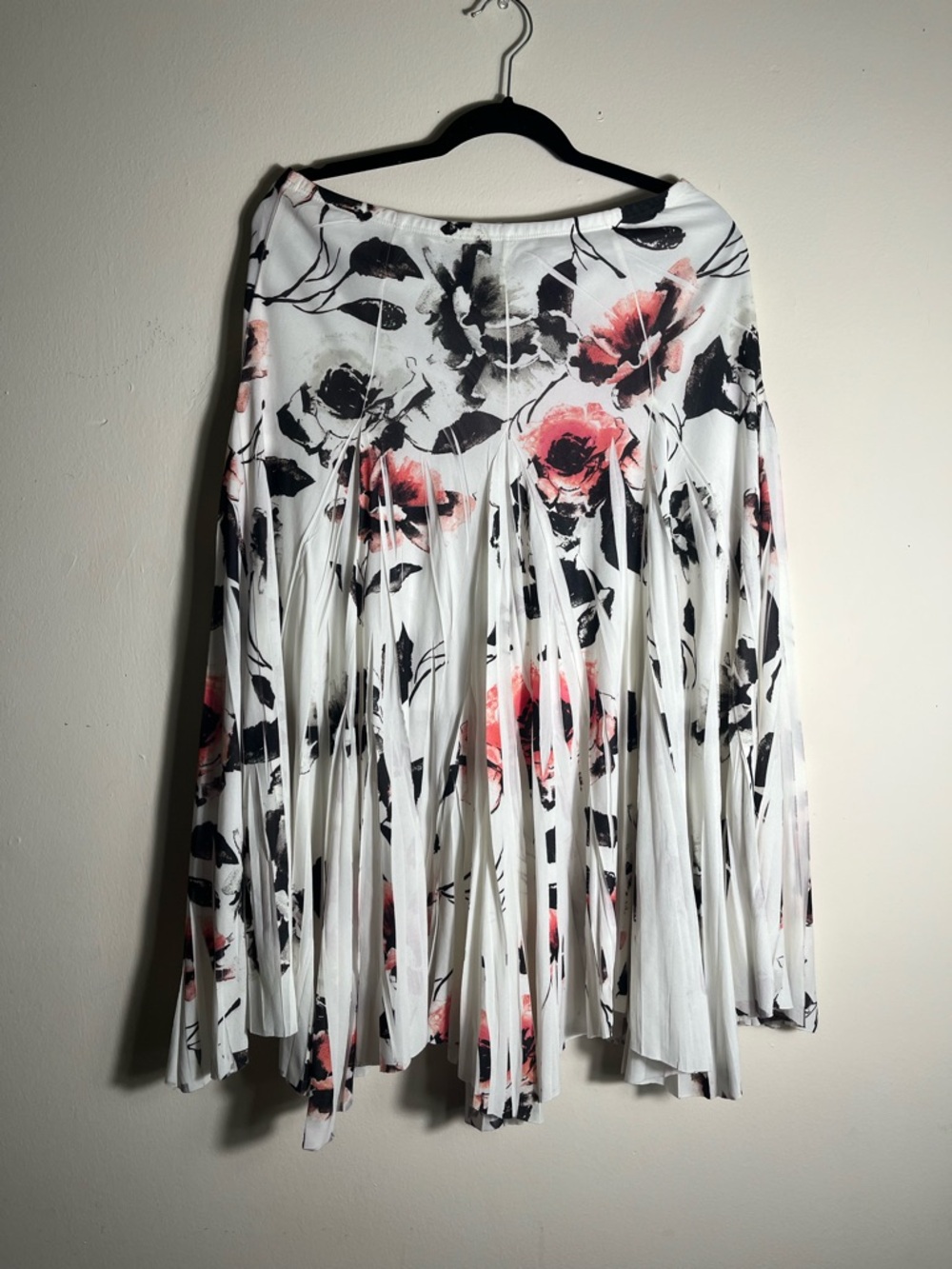 Moa Moa Pleated Floral Skirt White Pink Black Flowy Size Large